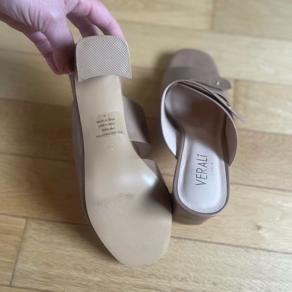 Verali Slide Heels, Tan, Leather,  NWOT - Picture 4 of 4